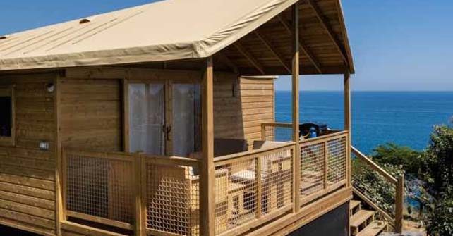 ECOLODGE <br><span class="subtitle-room">2 bedrooms – 7 pers. max– Seaview</span>